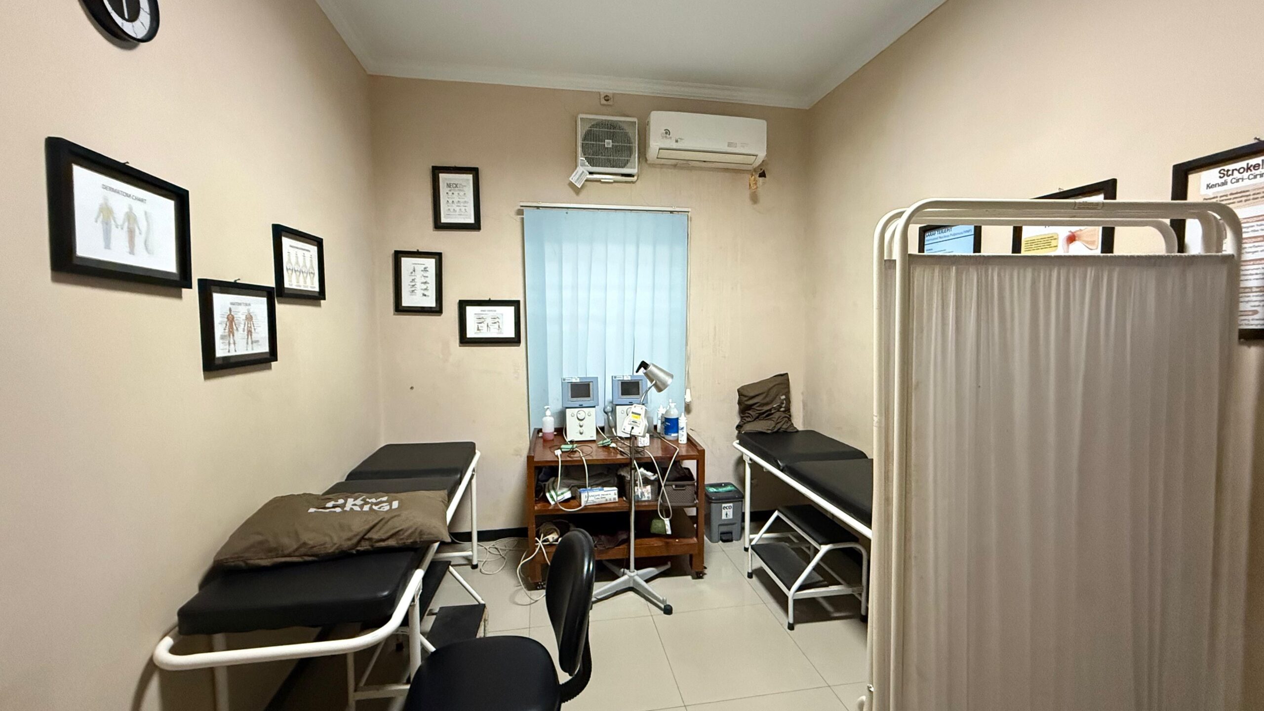 Ruang Fisioterapi Puskesmas Parigi